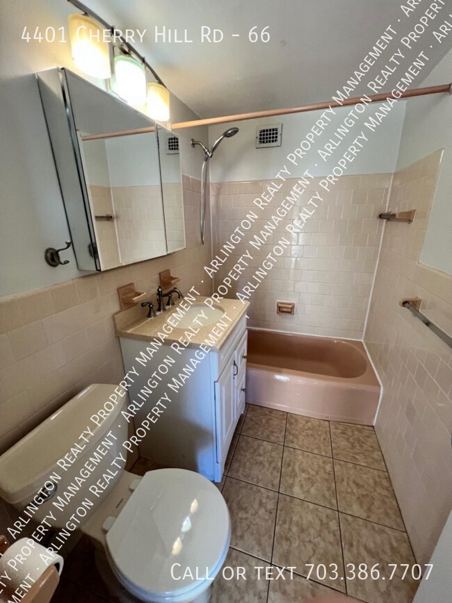 Building Photo - 4401 Cherry Hill Rd