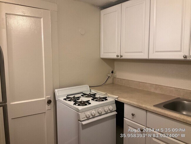 Building Photo - 1628 Clinch Ave