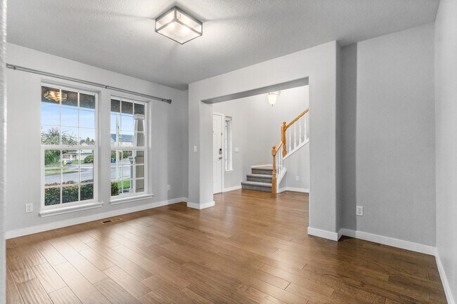 Building Photo - 2851 Cleveland Ave NW