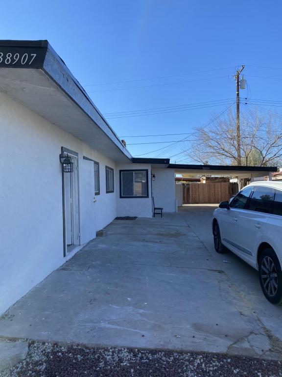 Building Photo - 38907 9th St E