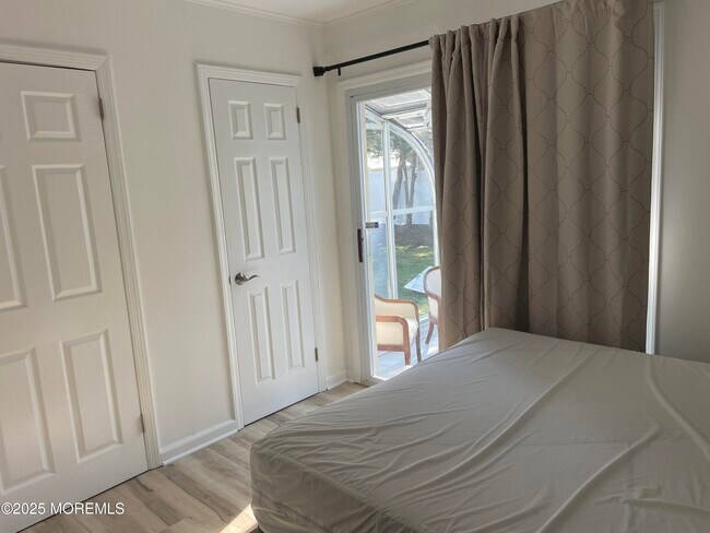 Building Photo - 70 Avery Ave