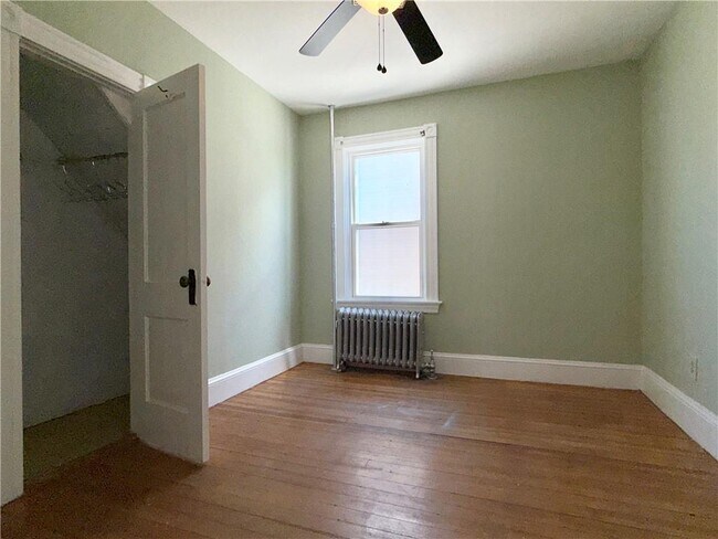 Building Photo - 550 Winter St