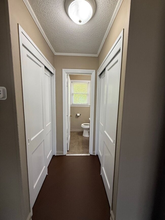 Building Photo - Nice 2 bedroom, 1 bath Duplex located in New River