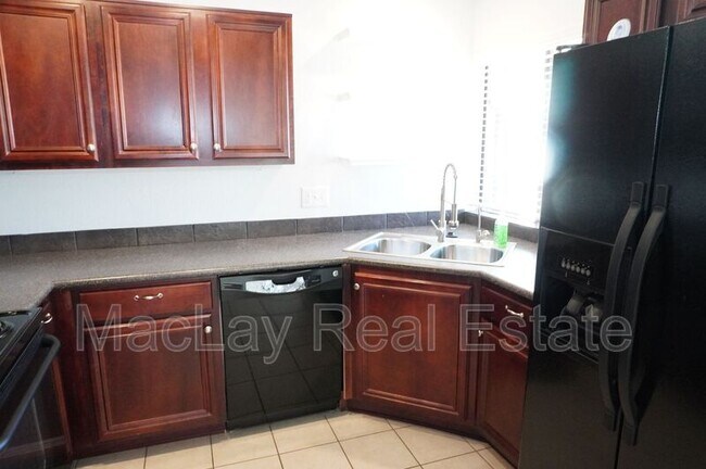 Building Photo - 10115 E Mountain View Rd