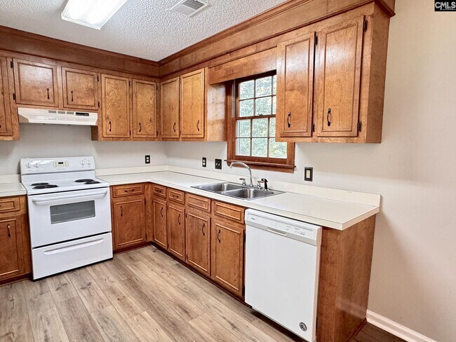 Building Photo - 103 Riverwalk Ct