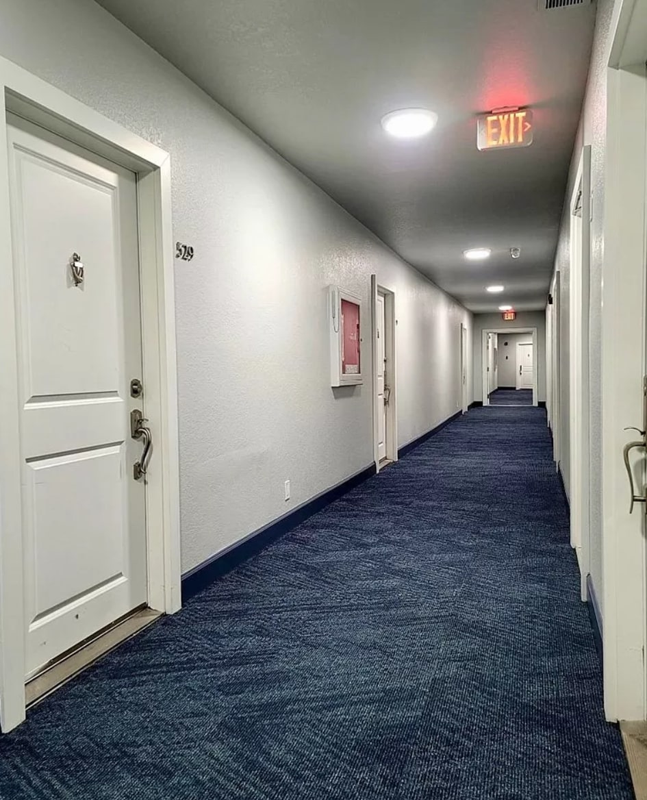 Building Photo - 10982 Roebling Ave