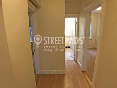 Building Photo - 2 bedroom in Boston MA 02135