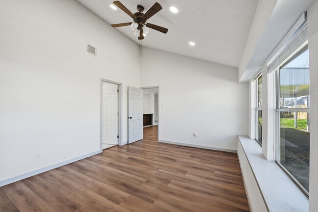 Building Photo - 13534 N Peachfield Cir