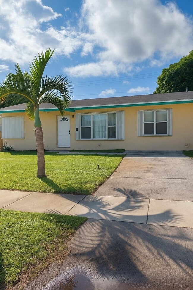 Primary Photo - 4321 NE 6th Terrace