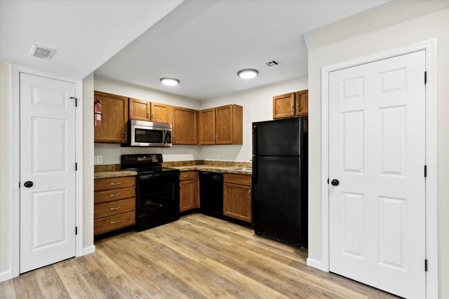 Building Photo - 56 S Charlotte St