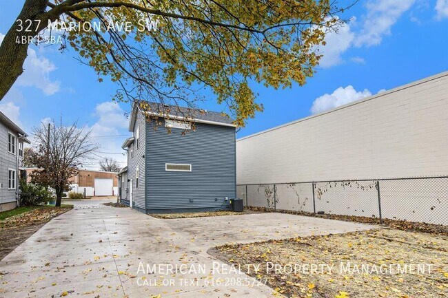 Building Photo - 327 Marion Ave SW