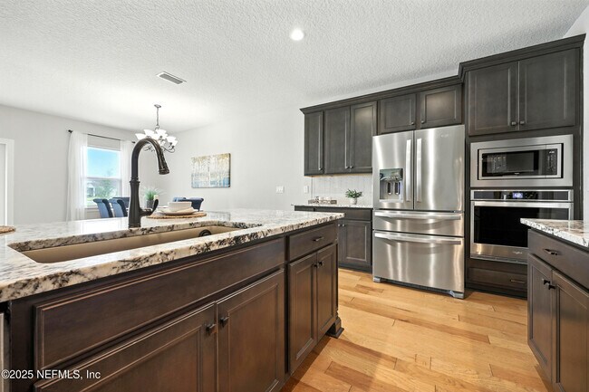 Building Photo - 24 Tradesman Ln