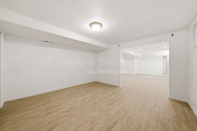 Building Photo - 1388 Gardina Vista