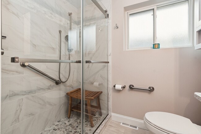 Building Photo - 11242 S Whipple St