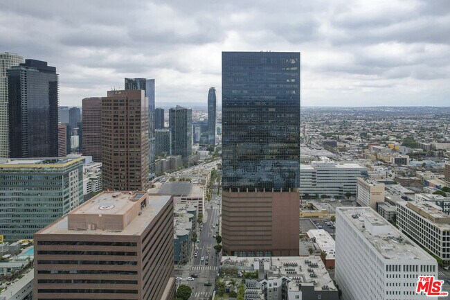Building Photo - 1100 Wilshire Blvd