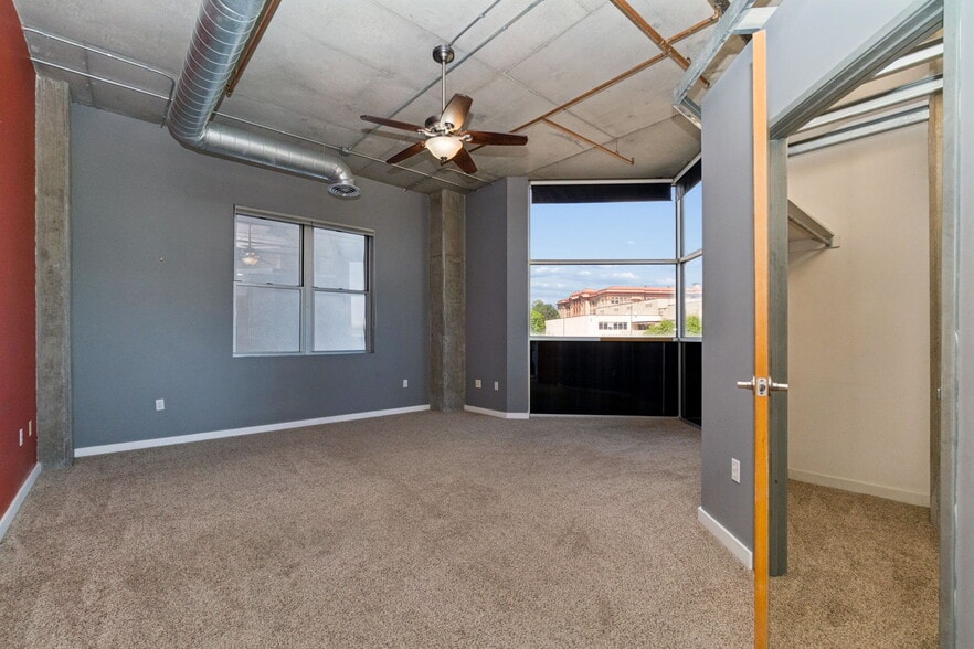 Building Photo - 2899 N Speer Blvd