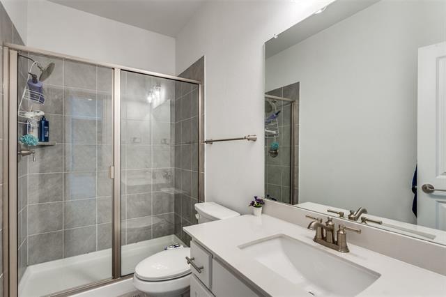 Building Photo - 1032 Finnhorse Dr