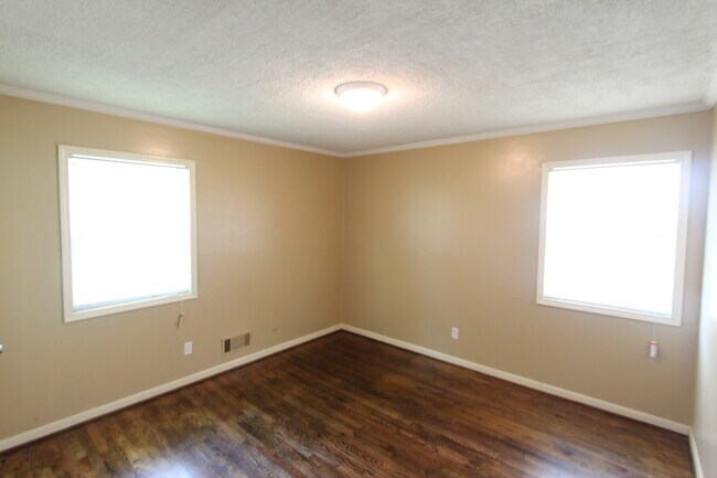 Building Photo - New On The Market! What a GREAT HOUSE!! Better Hurry To See This One!!