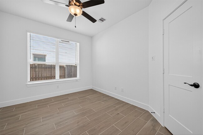 Building Photo - 13085 Brookwood Bnd Ln