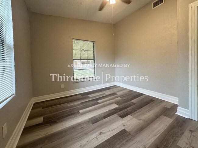 Building Photo - 7827 Mattox Ave