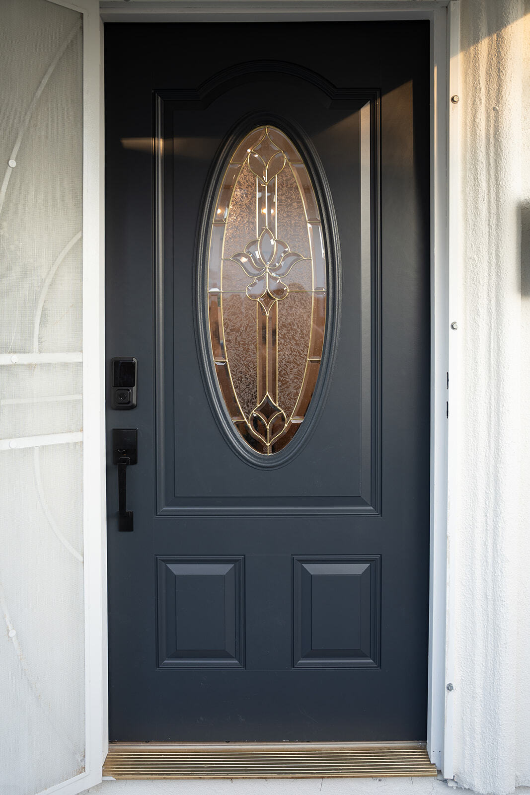 Front door - 9962 Pacific Ave
