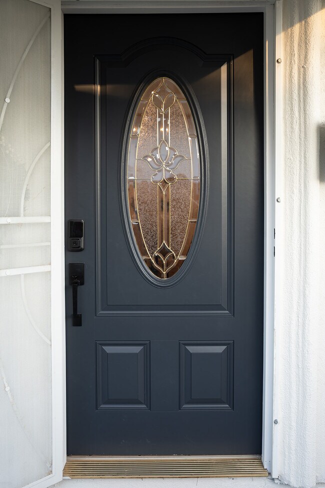 Front door - 9962 Pacific Ave