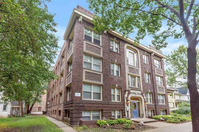 Primary Photo - 2219 Garfield