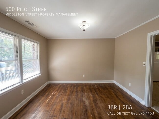 Building Photo - 500 Pilot St