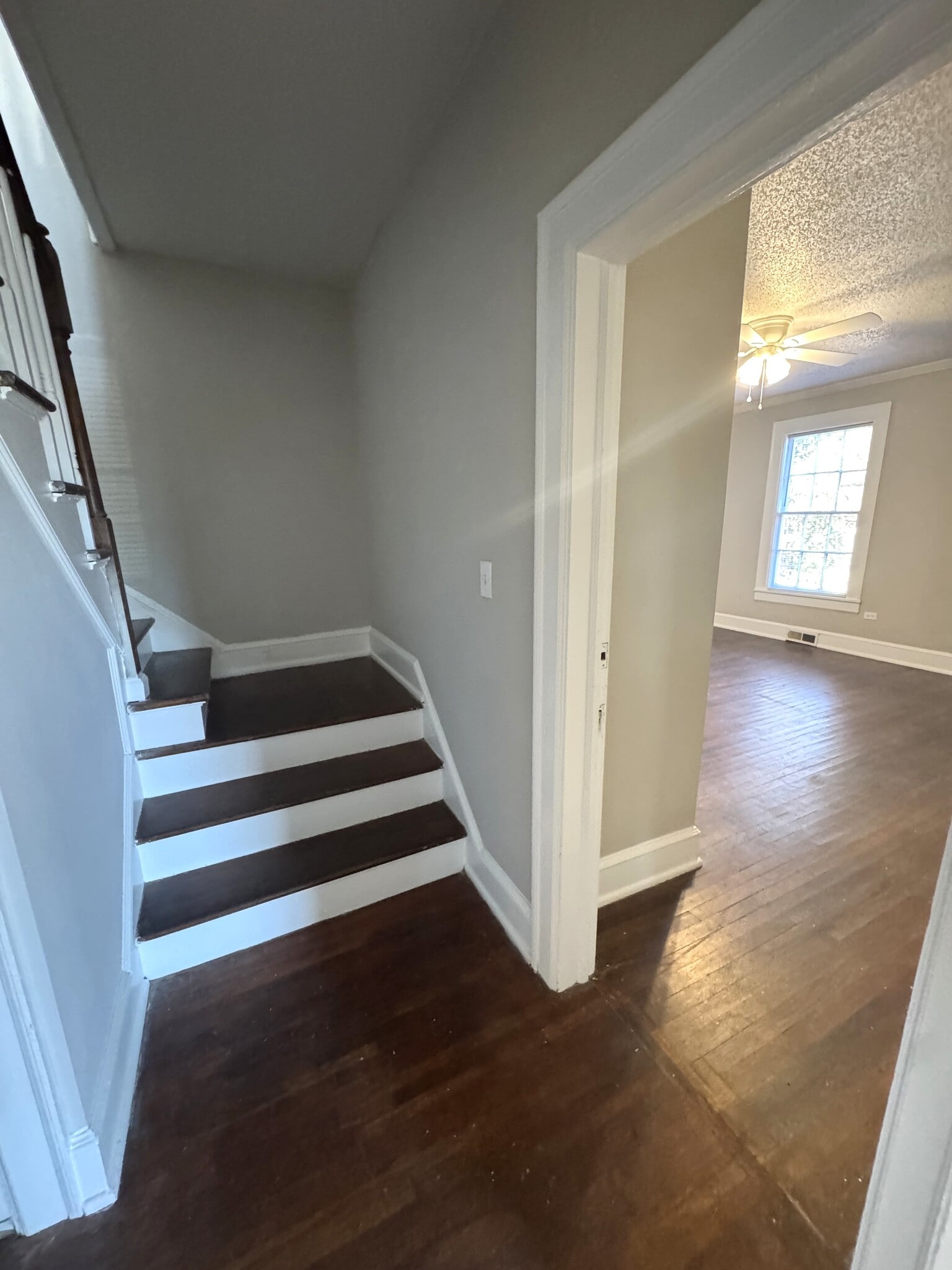 Building Photo - 1020 Cherry Hills Ct