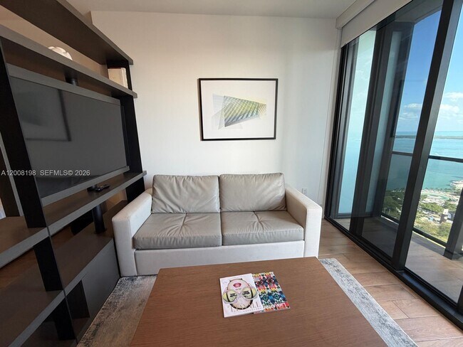 Building Photo - 398 NE 5th St