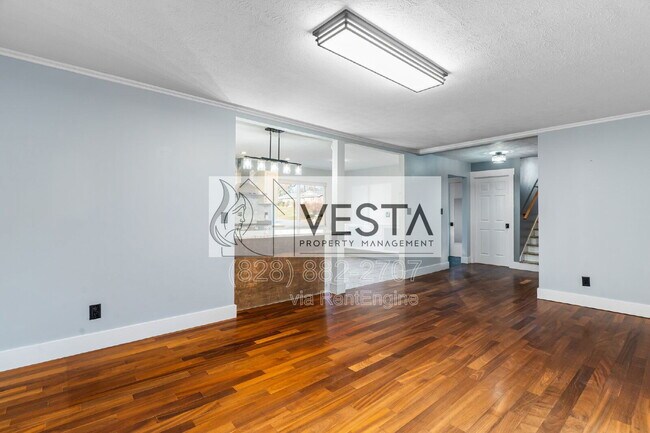 Building Photo - 23 Norman Rd