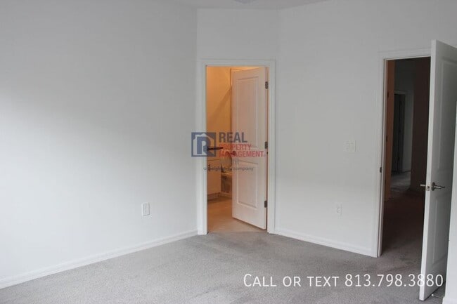 Building Photo - 10821 Fowlers Blf Ct