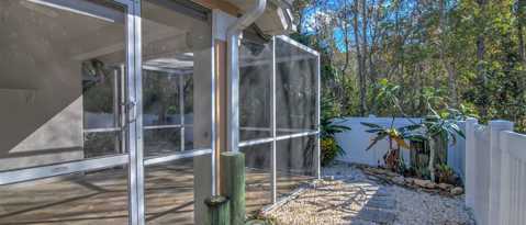 Building Photo - 15035 Sterling Oaks Dr