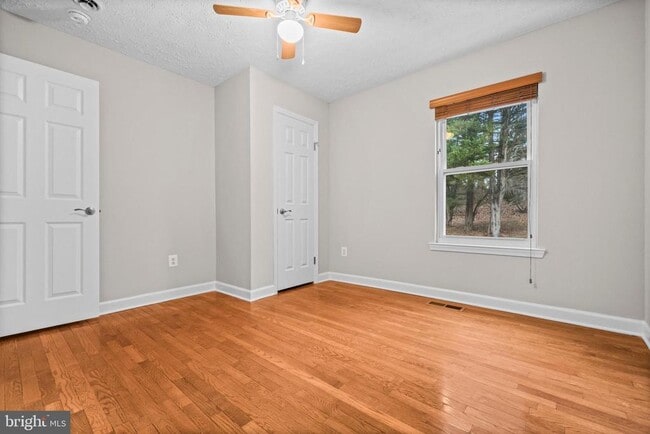 Building Photo - 915 Cypress Point Cir