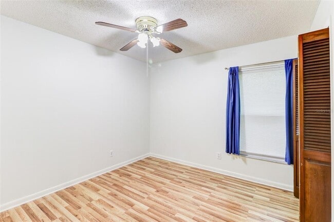 Building Photo - 16107 Country Crossing Dr