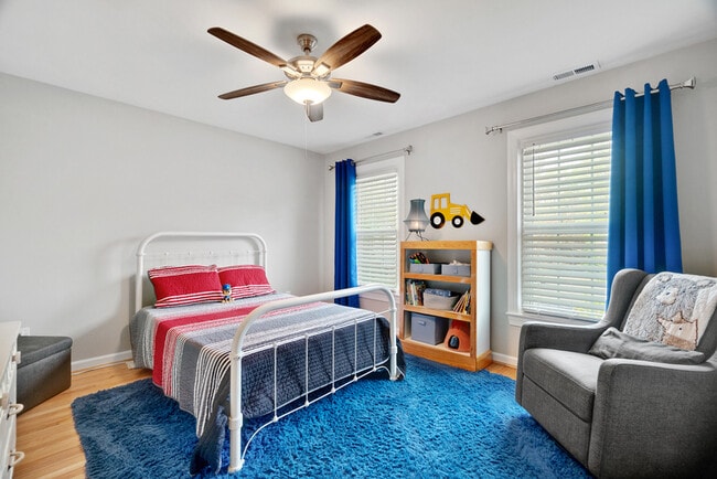 Building Photo - 717 Hempstead Ct