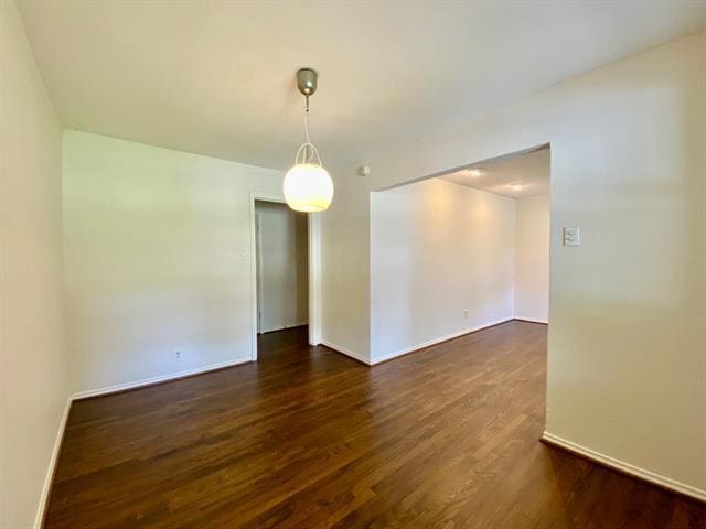 Building Photo - 2125 Forest Oaks Dr