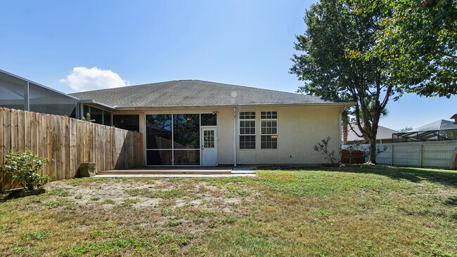 Building Photo - 7028 Starfish Ct