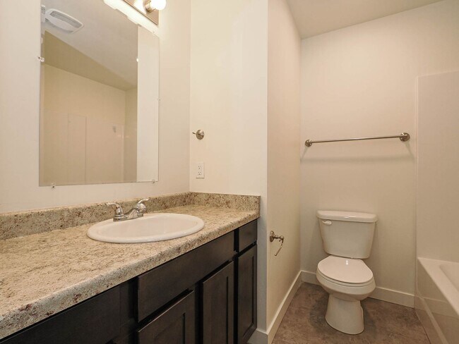 Building Photo - RES_WHITE_8178
