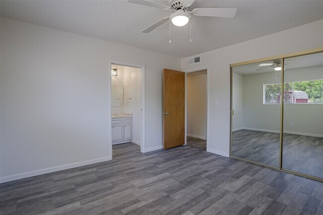 Building Photo - 3 Bedroom, 2 Bath Home with Garage For Rent in Prescott!