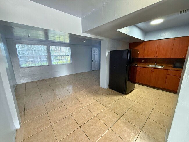 Building Photo - 17231 NW 37th Ave