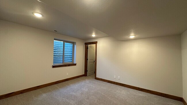 Building Photo - Great Home in Loveland