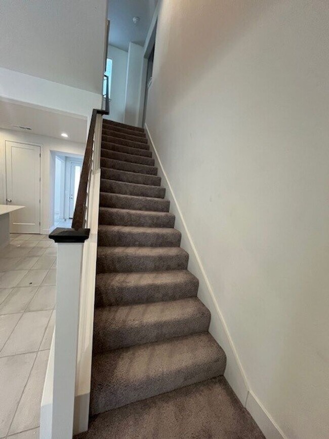 Building Photo - Coming Soon!