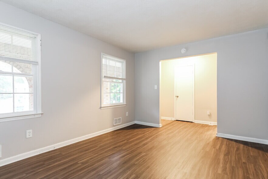 Building Photo - 235 Hurst Point