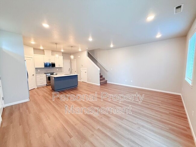 Building Photo - 16336 NE 21st St