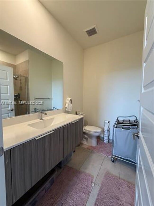 Building Photo - 7815 NW 104th Ave