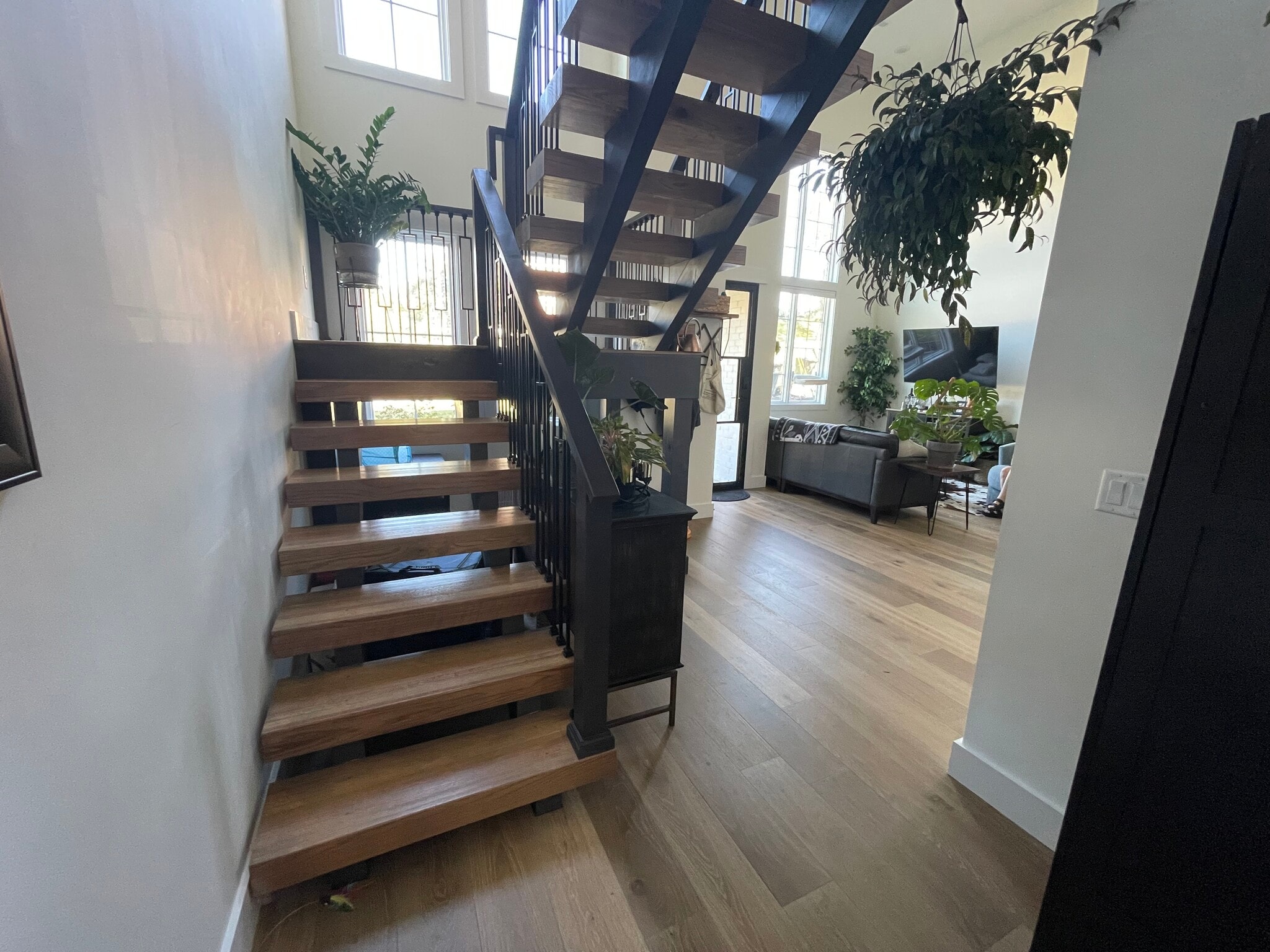 Building Photo - 2312 Island Home Ave