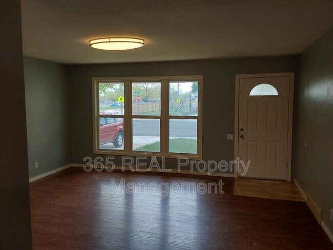 Building Photo - 2201 12th St