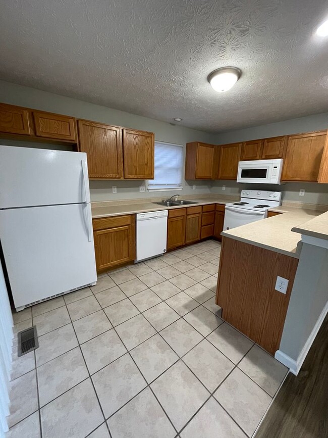 Building Photo - 3891-3895 Ledyard- FEATHERSTON