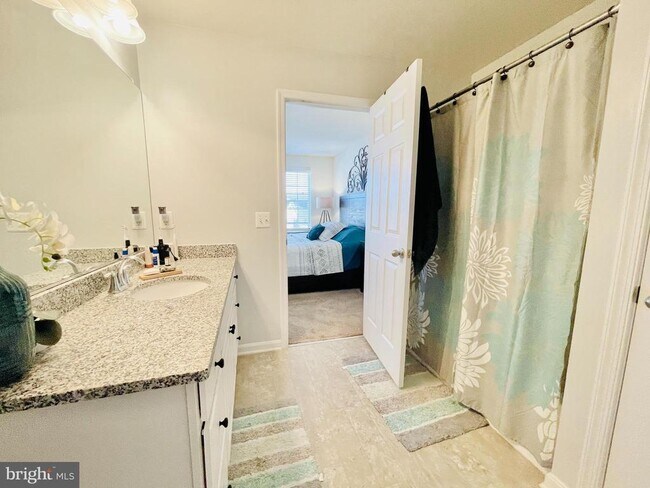 Building Photo - 73 Wellspring Dr